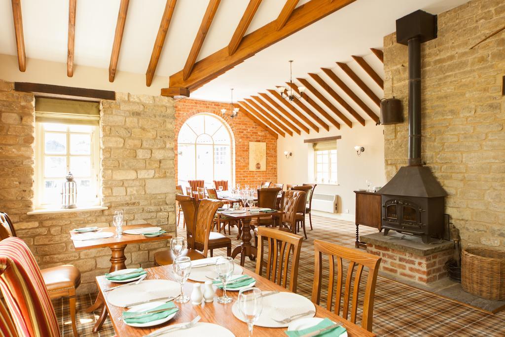 The Woodhouse Arms Hotel Grantham Bagian luar foto